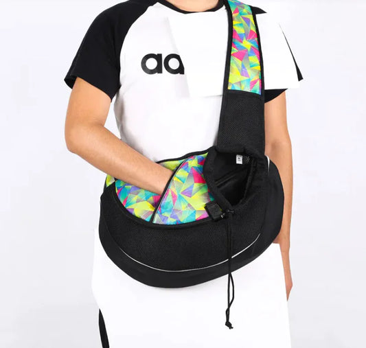 Durable Pet Carrier Bag for Dogs & Cats - Comfortable and Portable with Removable Mat for easy cleaning and pet travel.